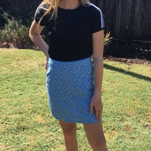 Cute and basic black t-shirt
